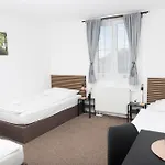 호텔 Wellness Valnovka 3*